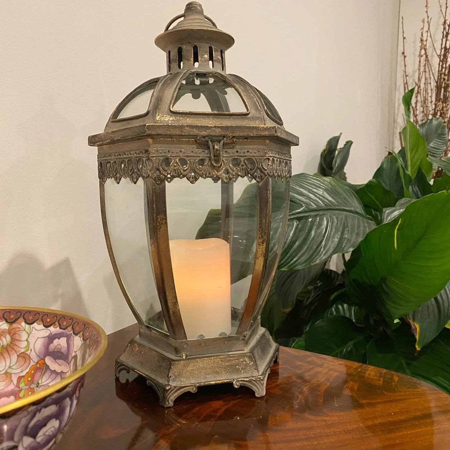 Rilanda Metal Lantern with Glass